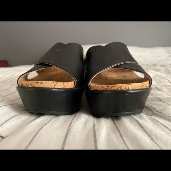 🖤NWOT-Women’s Report Black Wedge Mules🖤 - Picture 4 of 7